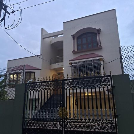 The Lake Farm House Villa Chennai Exteriör bild