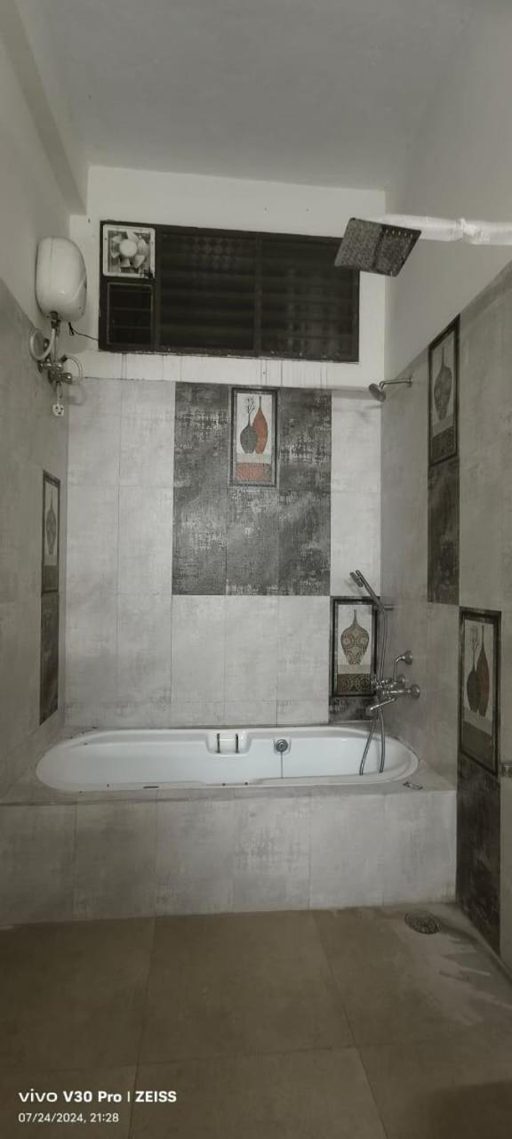 The Lake Farm House Villa Chennai Exteriör bild